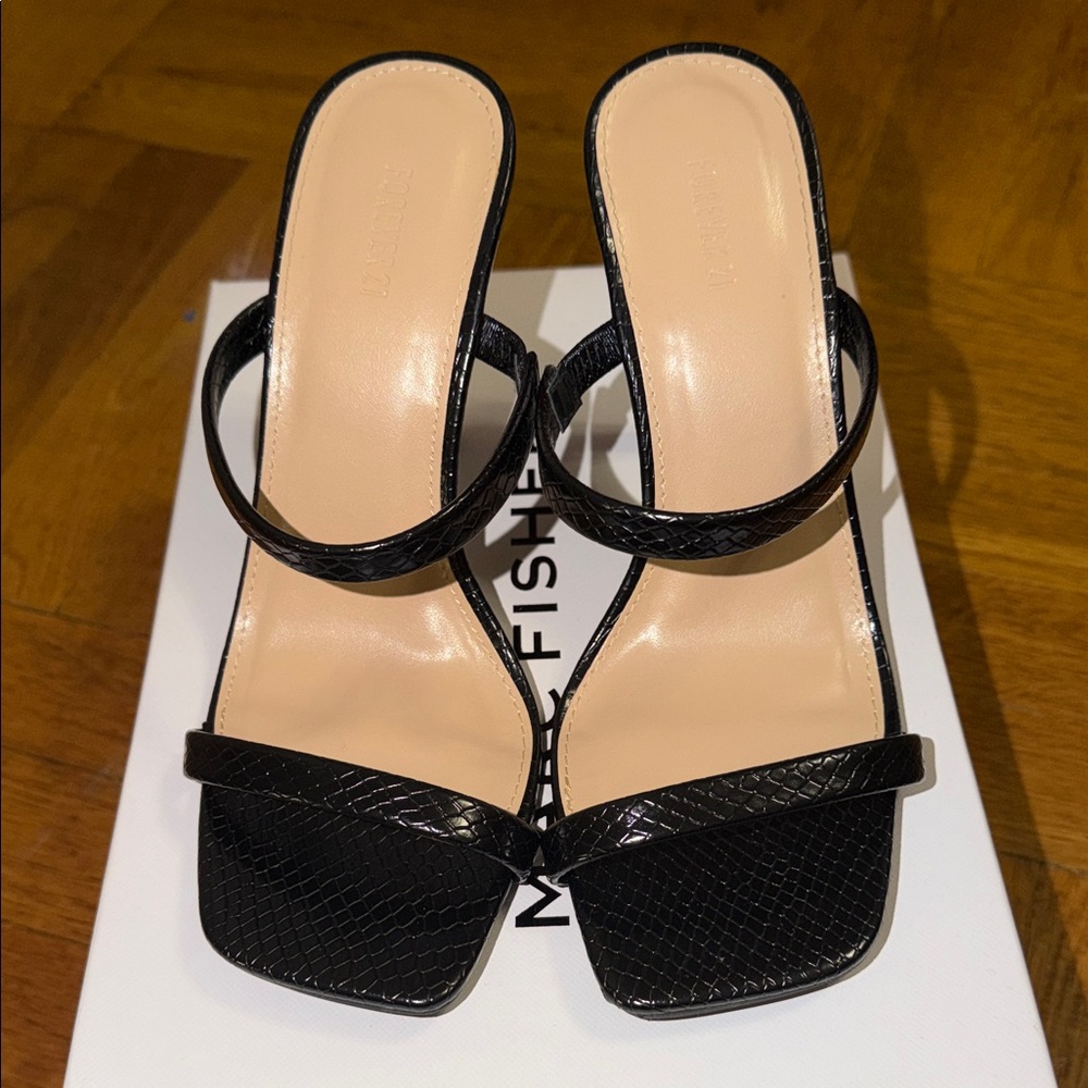 Forever 21 black heels
